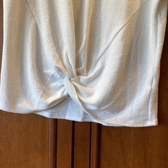 Harper Heritage faux tie cream T-shirt - Picture 3 of 6